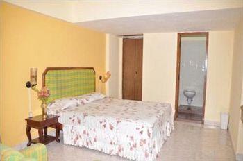 Hotel Charring Cross Ooty Dış mekan fotoğraf