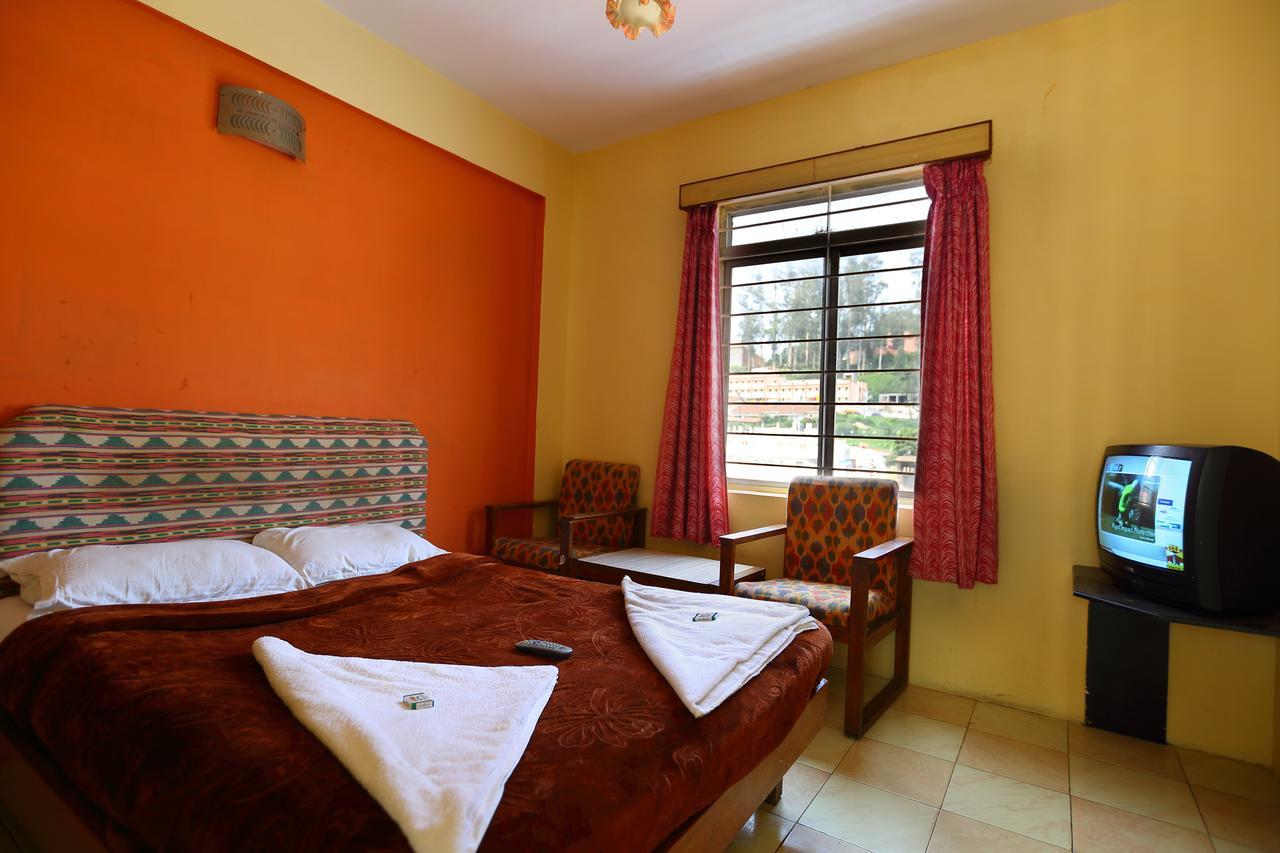 Hotel Charring Cross Ooty Dış mekan fotoğraf